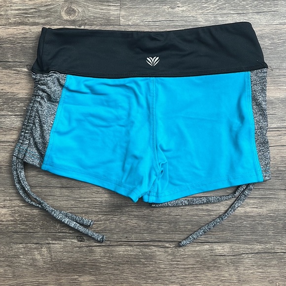 Forever21 Workout Shorts - Picture 2 of 3